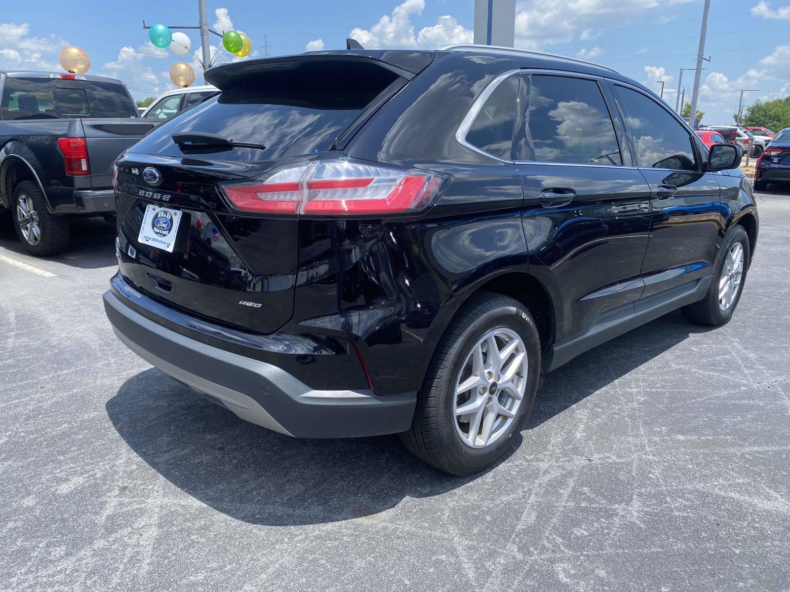 Certified 2024 Ford Edge SEL w/ Convenience Package AWD/4WD image 7