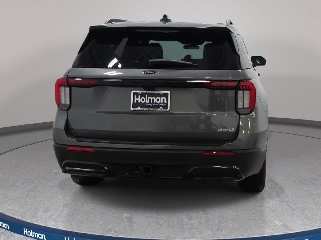 Certified 2025 Ford Explorer ST-Line AWD/4WD image 7
