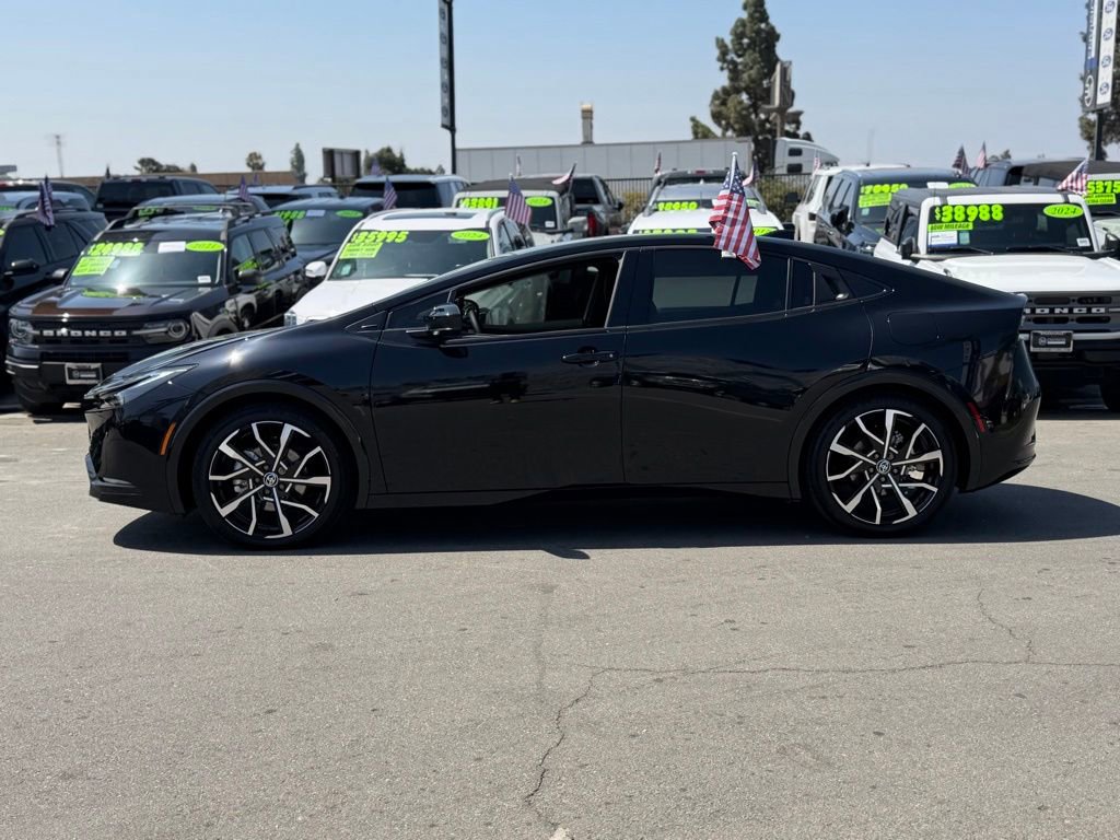 Used 2026 Toyota Prius Plug-In Hybrid FWD image 10