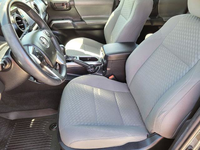 Used 2022 Toyota Tacoma SR5 RWD image 16