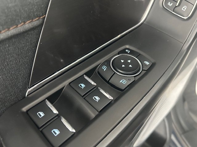 Certified 2023 Ford F150 Raptor AWD/4WD image 6