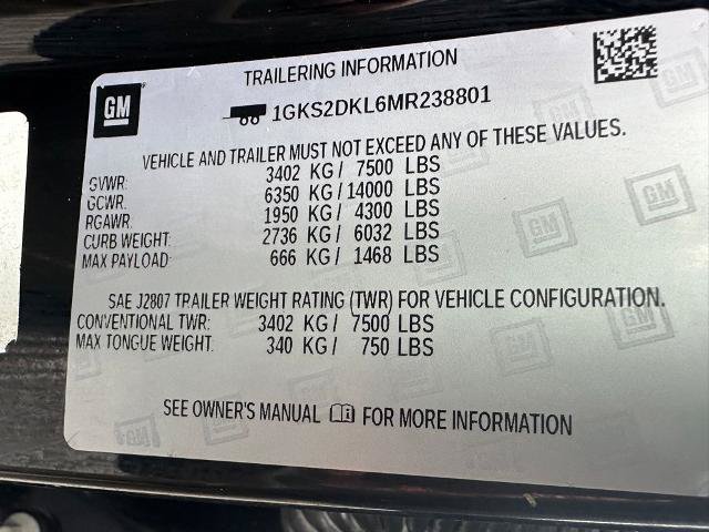 Used 2021 GMC Yukon Denali w/ Denali Premium Package AWD/4WD image 24