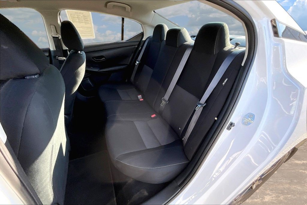 Used 2025 Nissan Sentra SV FWD image 24