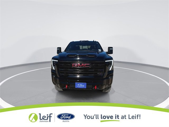 Used 2024 GMC Sierra 2500 AT4X image 8