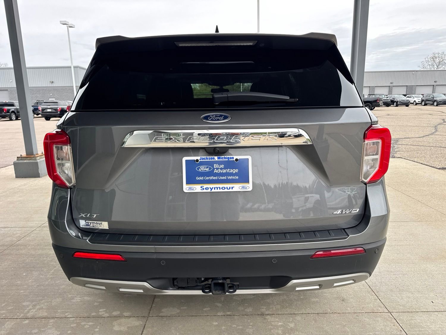 Certified 2023 Ford Explorer XLT w/ Equipment Group 202A AWD/4WD image 6