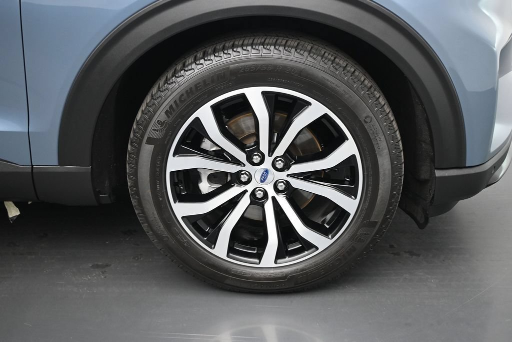 Certified 2025 Ford Explorer ST-Line w/ Premium Package RWD image 26