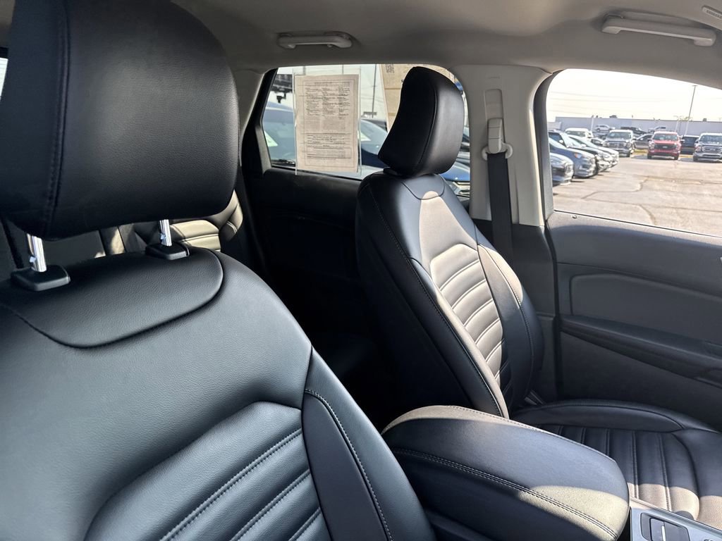 Certified 2024 Ford Edge SEL image 12