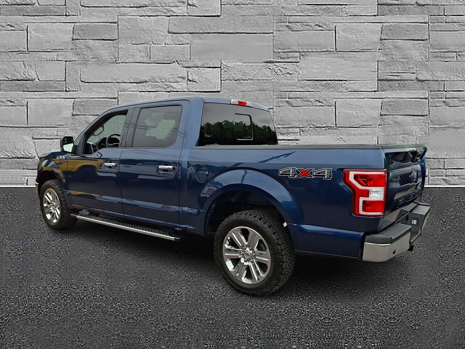 Certified 2018 Ford F150 XLT w/ Equipment Group 302A Luxury AWD/4WD image 7
