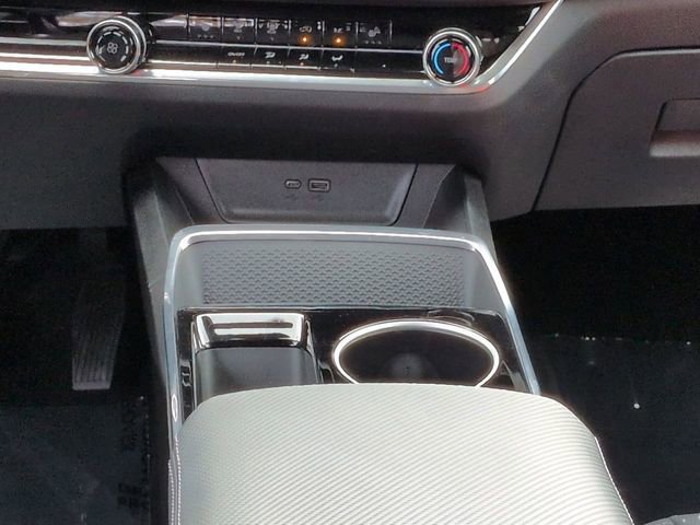 Used 2025 Chevrolet Equinox LT FWD image 19