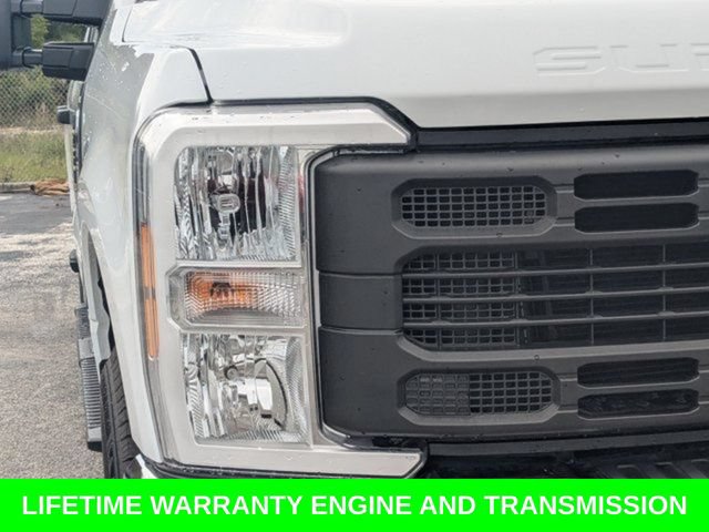Certified 2024 Ford F250 XL w/ XL Chrome Package AWD/4WD image 11