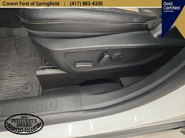 Certified 2022 Ford Escape Titanium w/ Titanium Elite Package AWD/4WD image 37