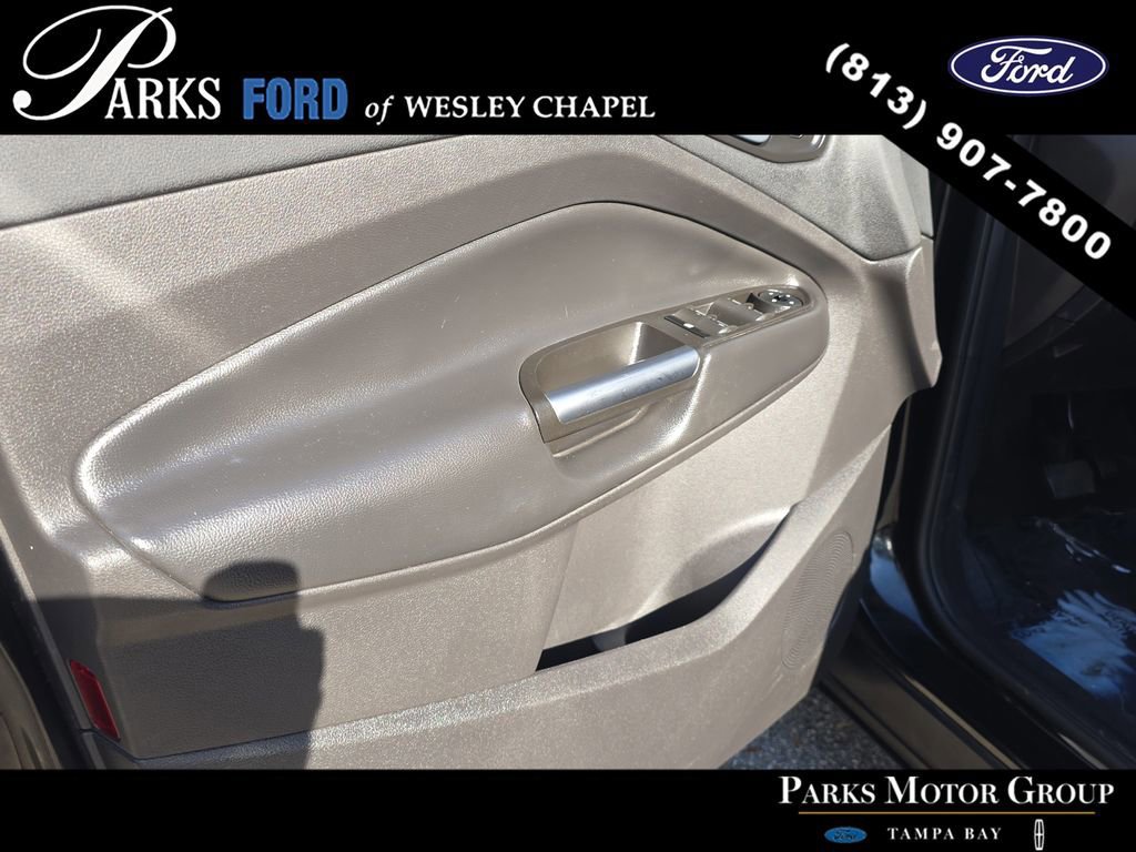 Certified 2017 Ford Escape SE w/ SE Leather Comfort Package image 14