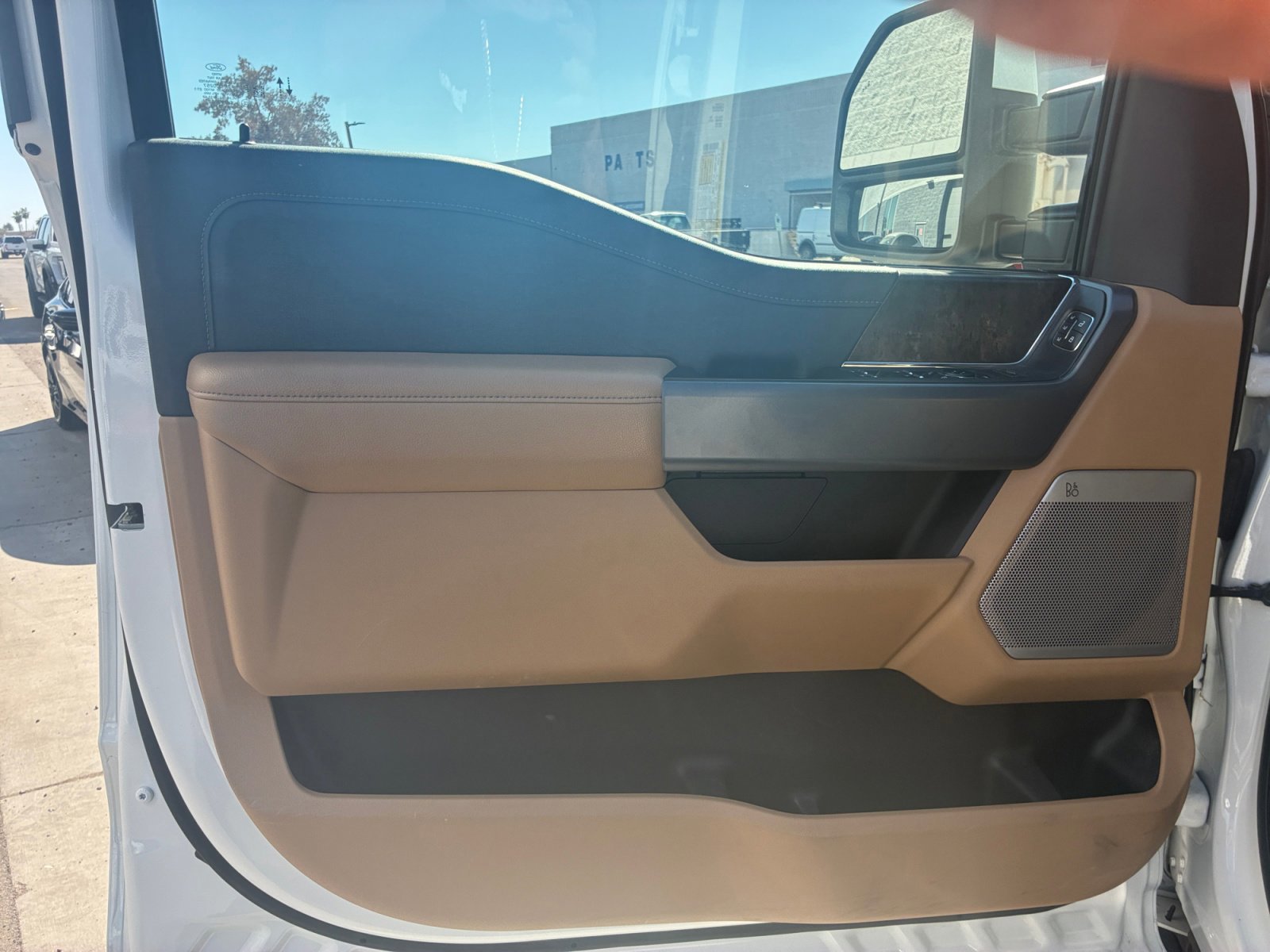 Certified 2023 Ford F250 Lariat w/ Tremor Off-Road Package image 15