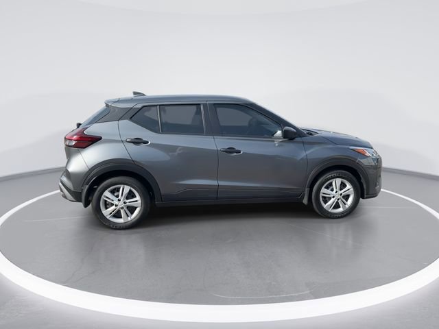 Used 2025 Nissan Kicks Play S FWD image 8