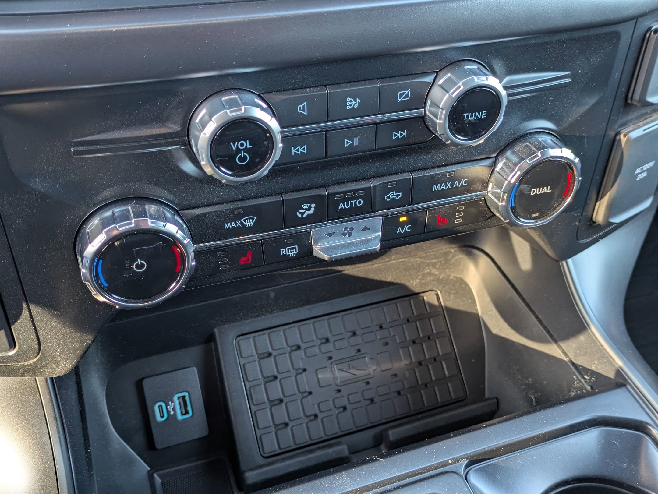 Certified 2024 Ford F150 XLT w/ Equipment Group 302A MID AWD/4WD image 28