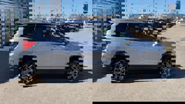 Used 2023 Honda Passport EX-L image 2