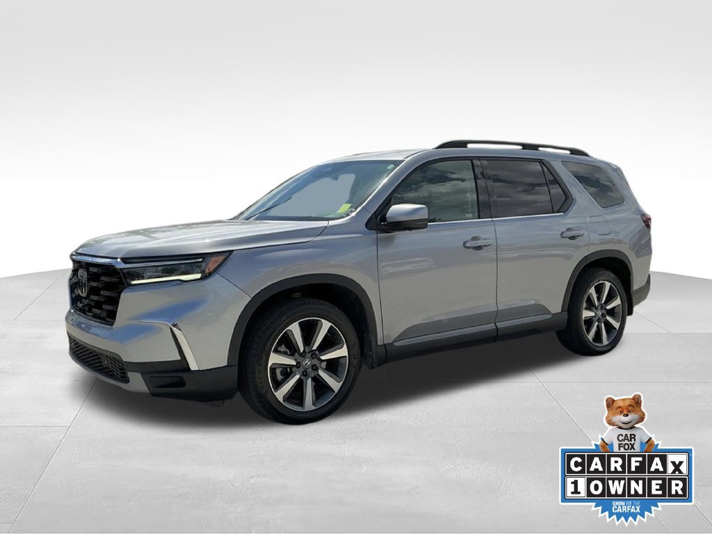 Used 2025 Honda Pilot Elite