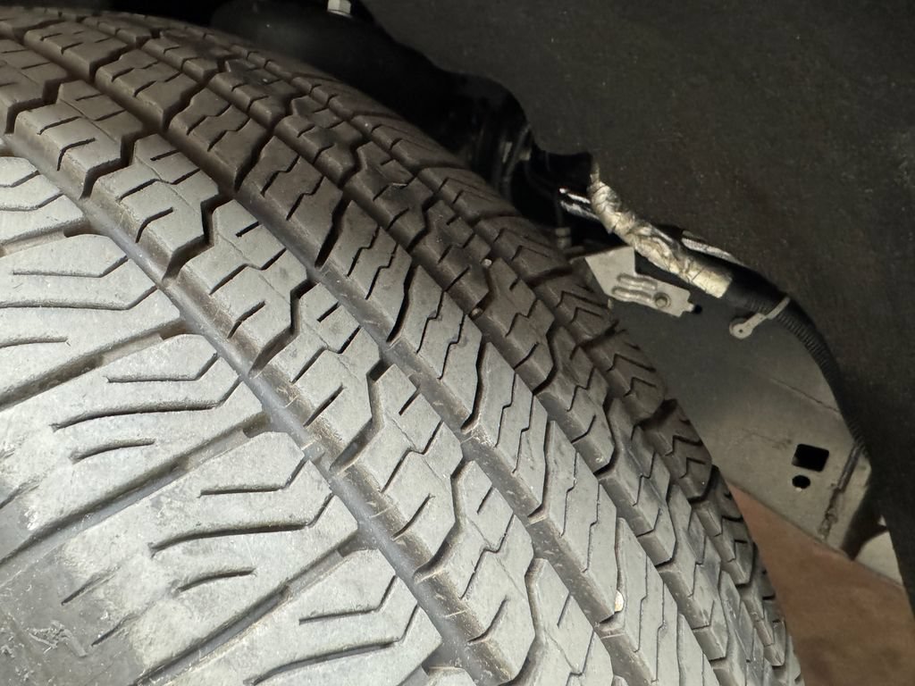Certified 2025 Ford Expedition Platinum AWD/4WD image 28