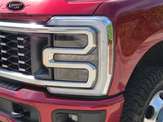 Certified 2025 Ford F350 Platinum AWD/4WD image 9