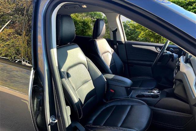 Certified 2022 Ford Escape SEL w/ Technology Package image 9