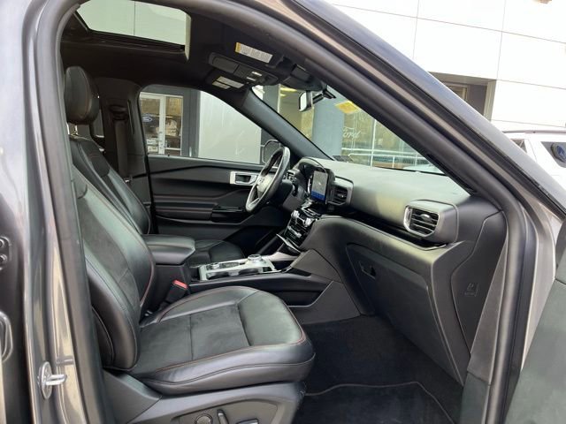 Certified 2022 Ford Explorer ST-Line w/ Class IV Trailer Tow Package image 38