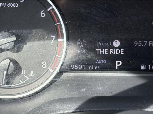 Used 2025 Nissan Rogue SV AWD/4WD image 15