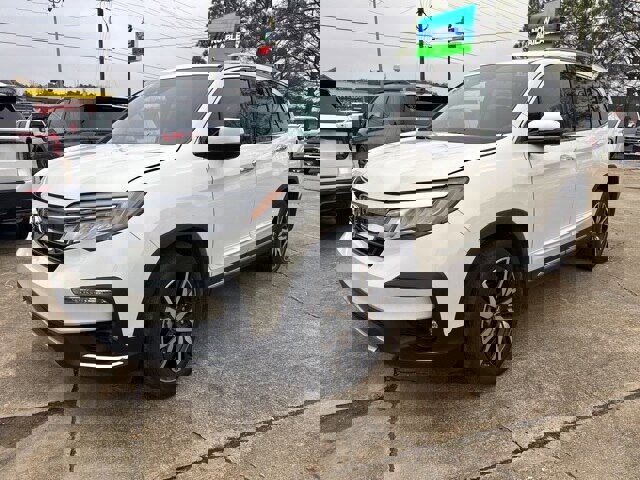 Used 2019 Honda Pilot Elite image 1