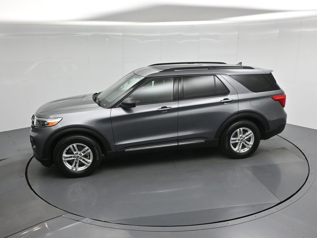 Certified 2022 Ford Explorer XLT image 48