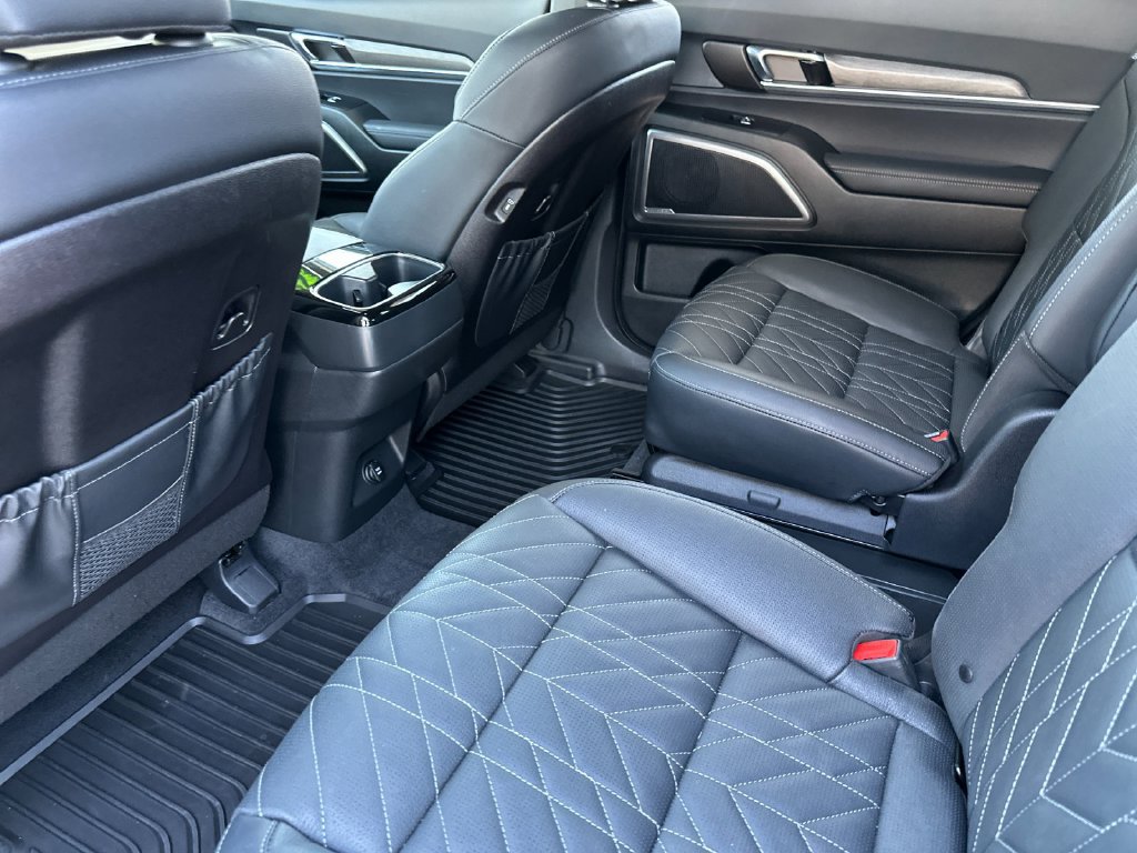 Used 2025 Kia Telluride EX X-Line AWD/4WD image 11