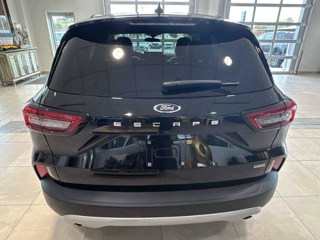Certified 2026 Ford Escape SE FWD image 4