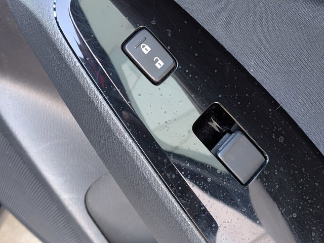 Used 2018 MAZDA MAZDA3 Sport image 37