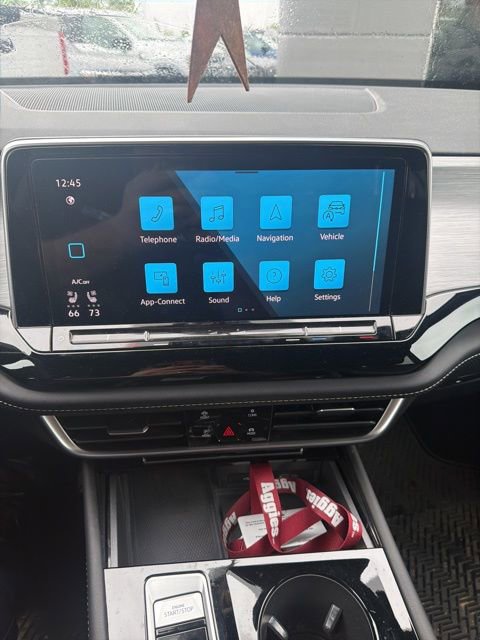 Used 2024 Volkswagen Atlas Cross Sport SE AWD/4WD image 14