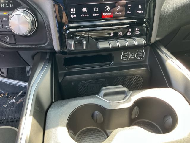 Used 2024 RAM 1500 Laramie AWD/4WD image 25