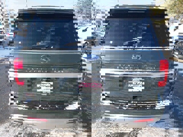 Certified 2022 Ford Expedition XLT image 4