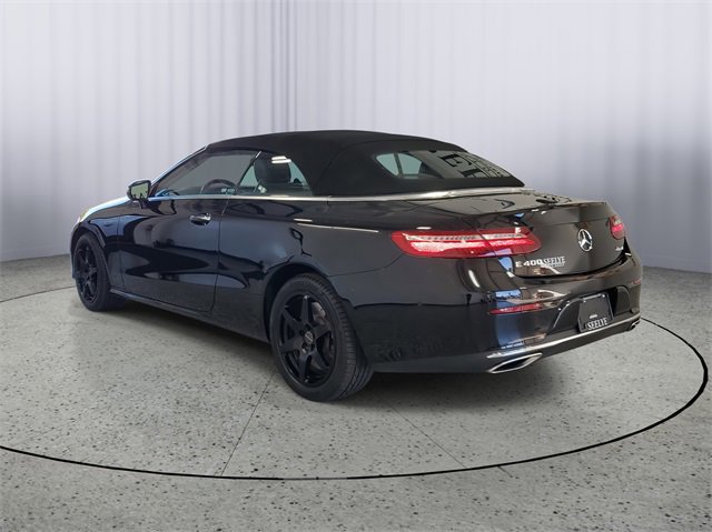 Used 2018 Mercedes-Benz E 400 4MATIC Cabriolet image 2