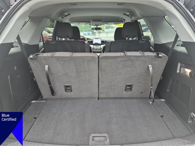 Certified 2024 Ford Explorer XLT RWD image 32