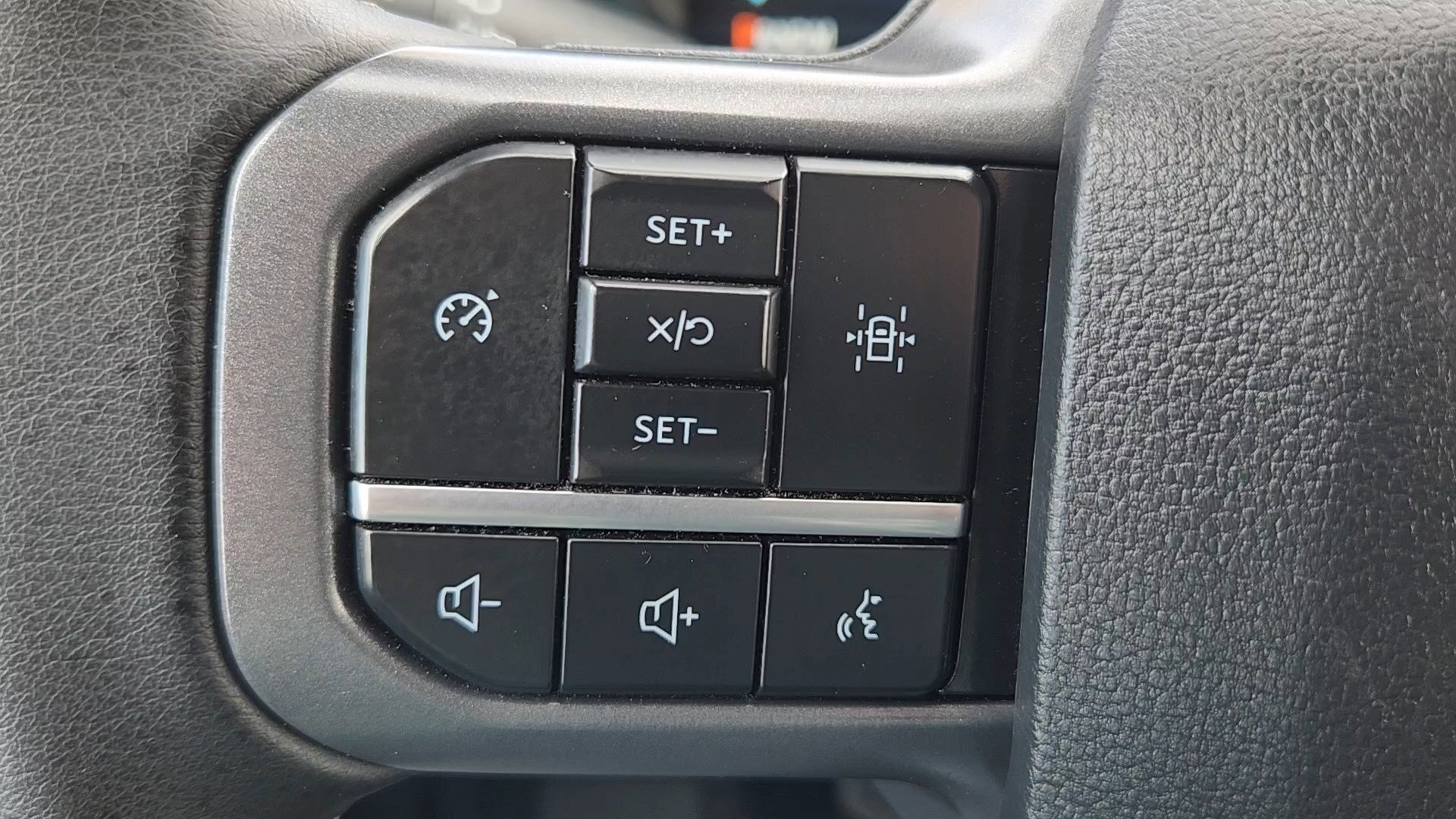 Certified 2025 Ford F150 XLT w/ Equipment Group 301A Standard image 12