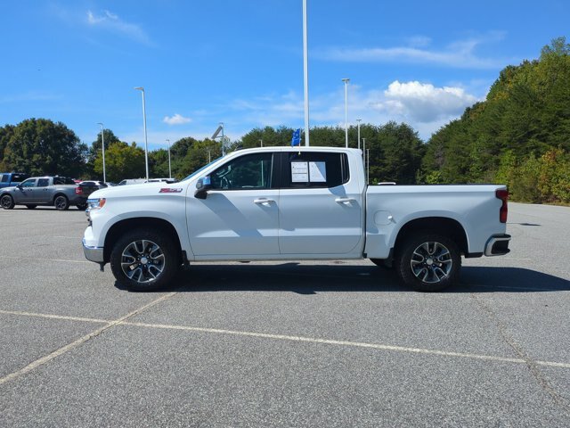 Used 2024 Chevrolet Silverado 1500 LT AWD/4WD image 7