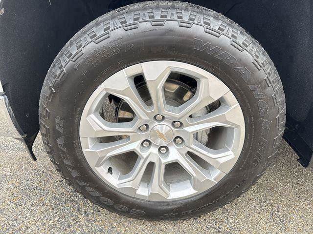Used 2024 Chevrolet Silverado 1500 LTZ w/ LTZ Premium Package image 34