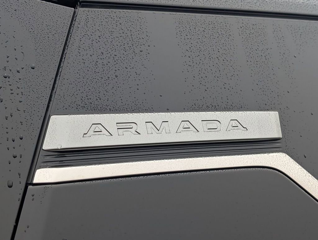 Used 2025 Nissan Armada Platinum image 14