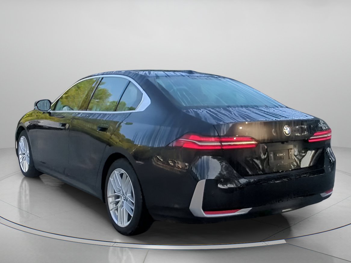 Used 2025 BMW 530i RWD image 21