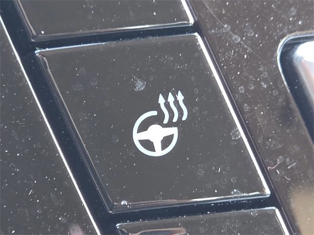 Certified 2022 Ford Explorer Platinum w/ Equipment Group 601A image 18