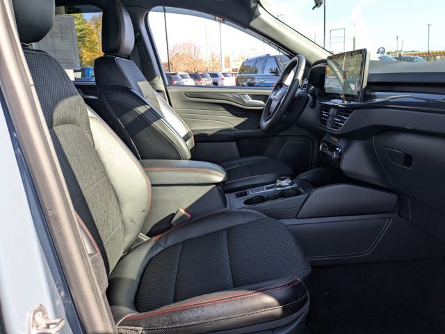 Certified 2024 Ford Escape ST-Line w/ Tech Pack #1 image 36