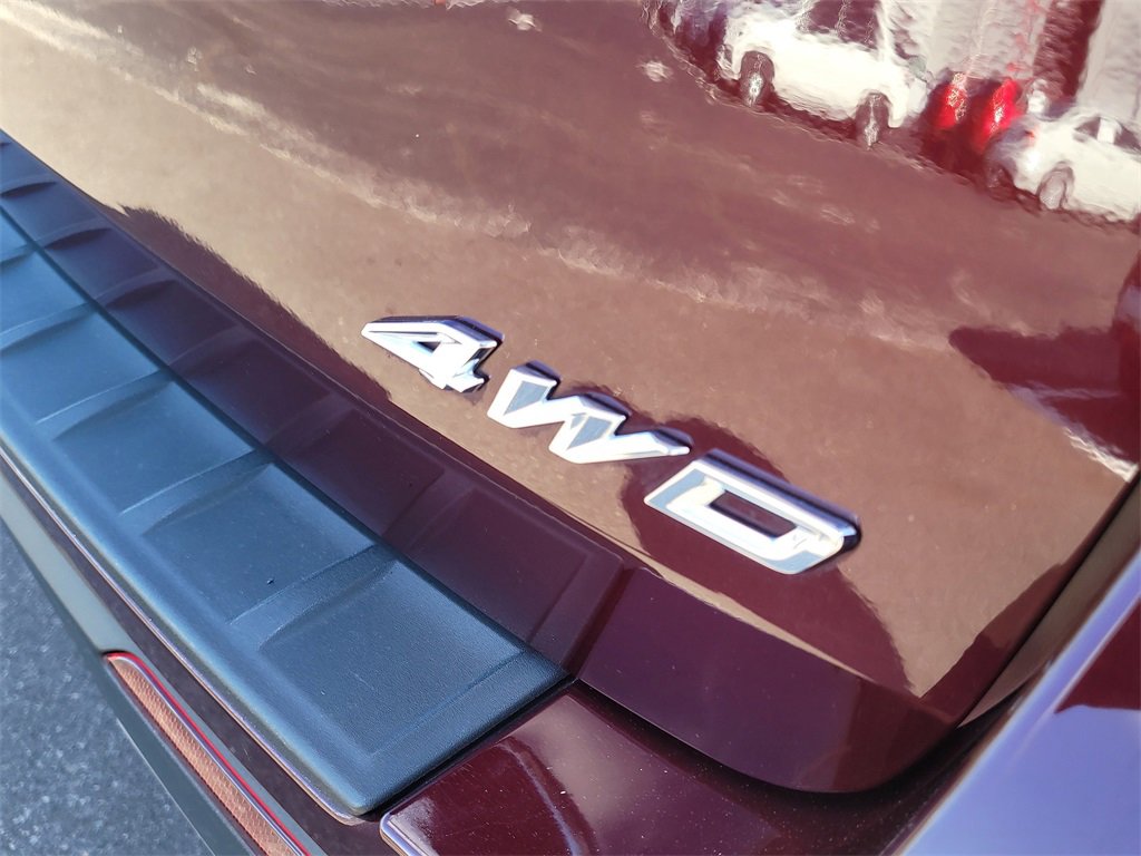 Certified 2022 Ford Explorer XLT w/ Equipment Group 202A image 6