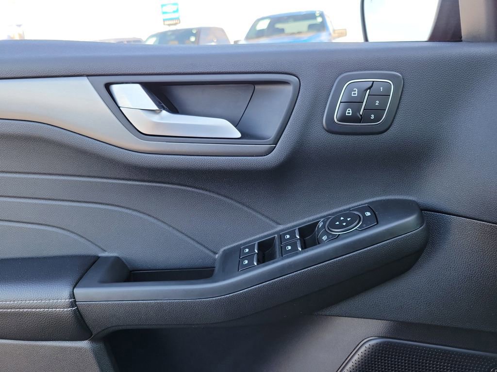 Certified 2023 Ford Escape Active w/ Tech Pack #2 image 18