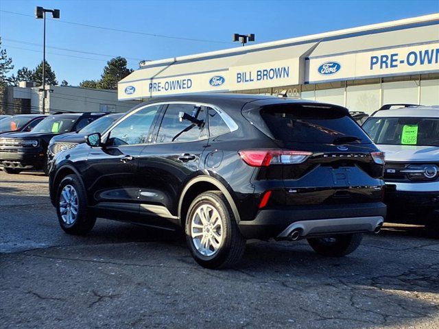 Certified 2022 Ford Escape SE w/ Convenience Package image 3