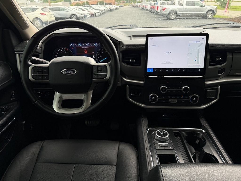 Certified 2022 Ford Expedition XLT RWD image 12
