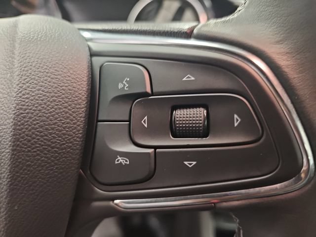 Used 2023 Buick Encore GX Select w/ Sport Touring Package FWD image 18