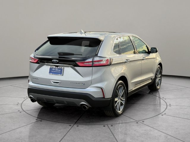 Certified 2019 Ford Edge Titanium w/ Cold Weather Package AWD/4WD image 11