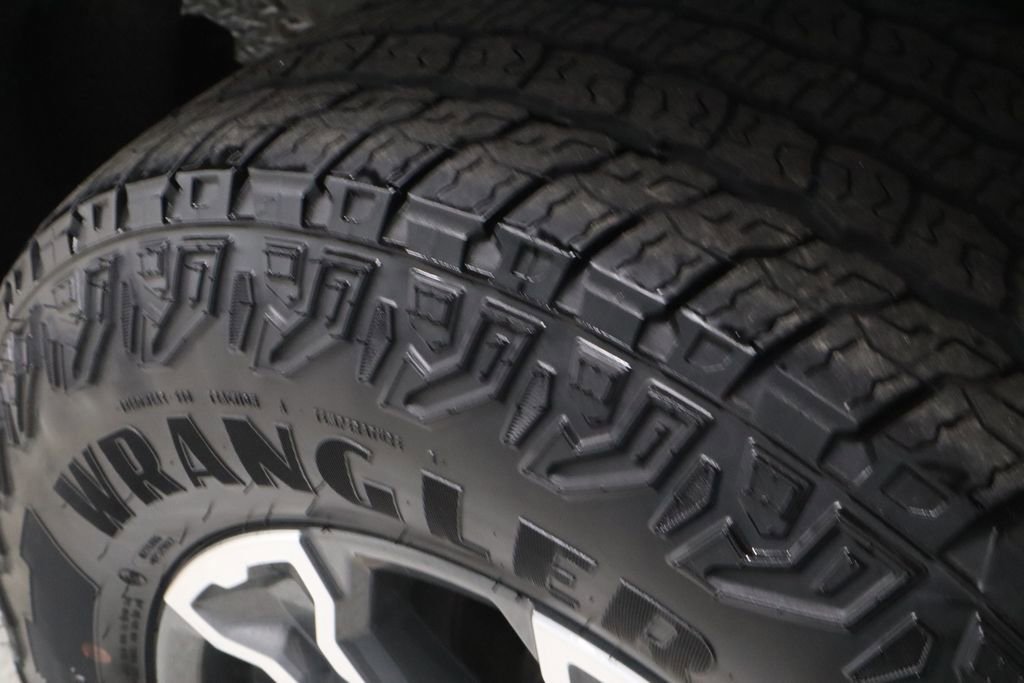 Used 2023 GMC Sierra 1500 SLE image 20